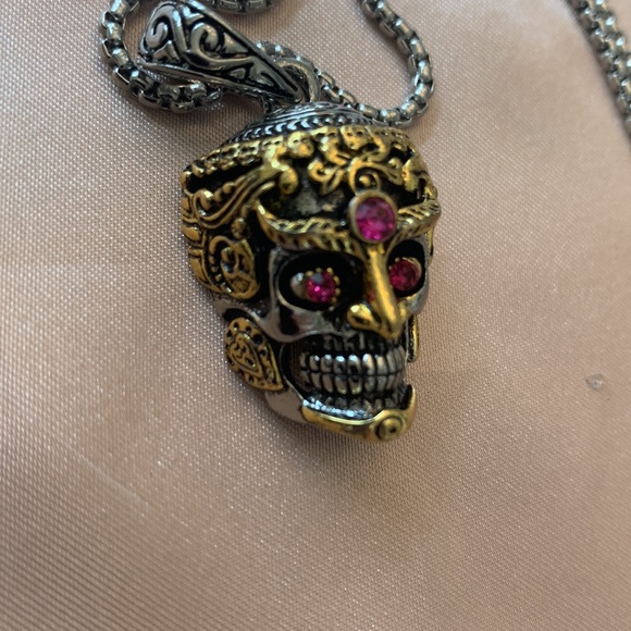 Necklace - Picture 3 of 8